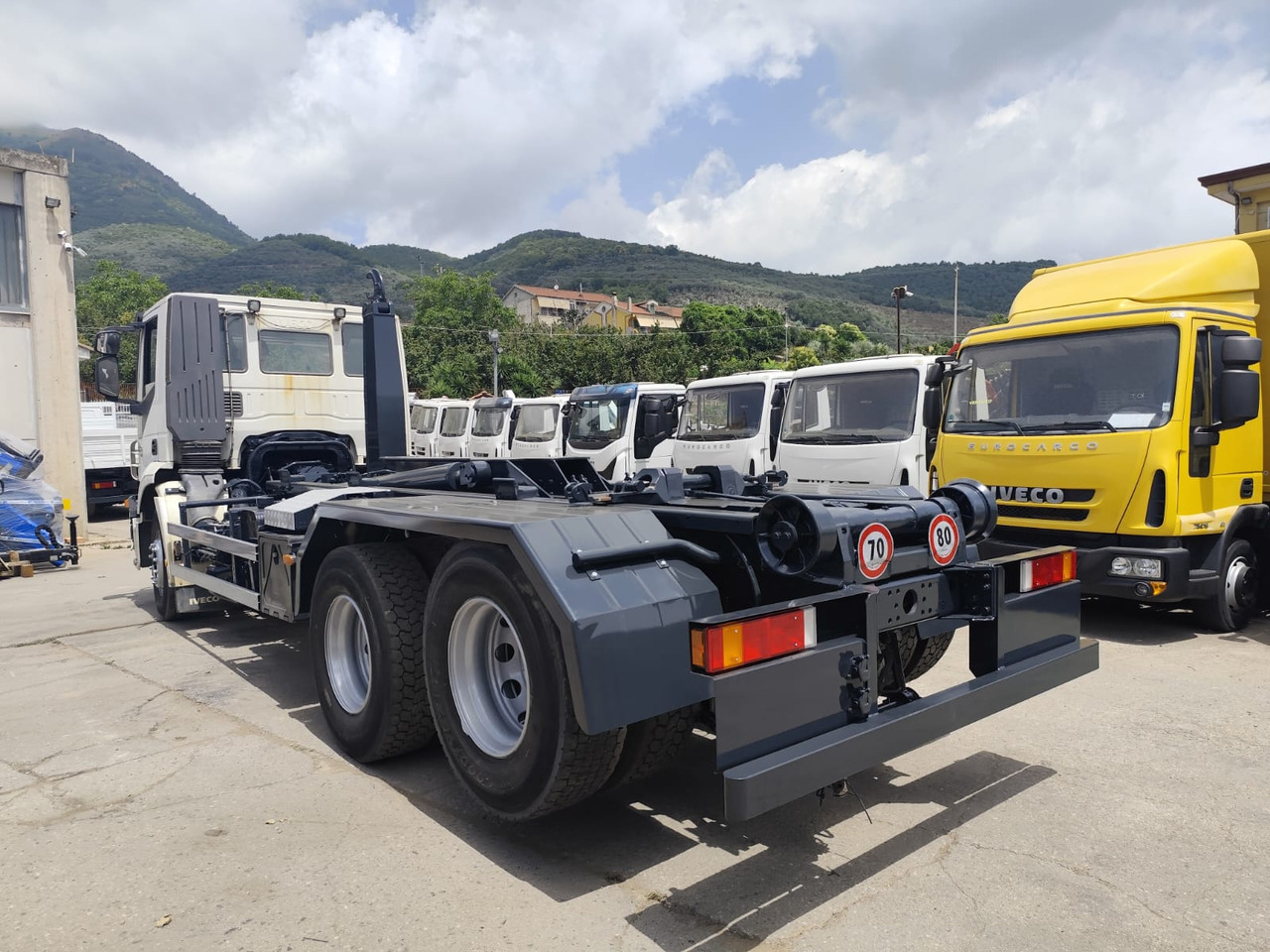 Camión multibasculante IVECO STRALIS 260S36: foto 15
