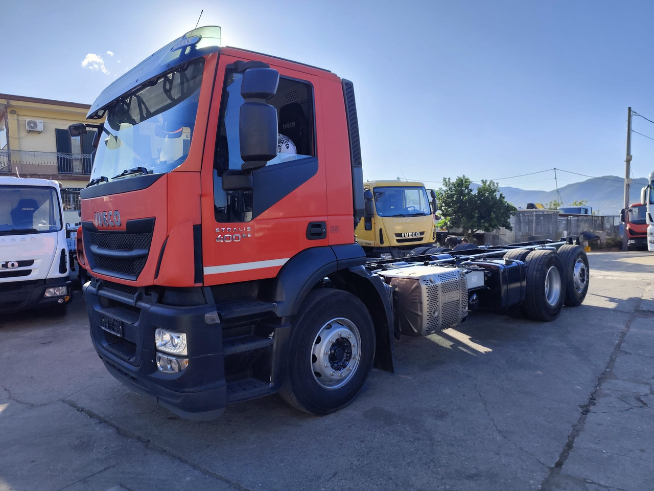 Camión caja abierta IVECO STRALIS 260S40: foto 29