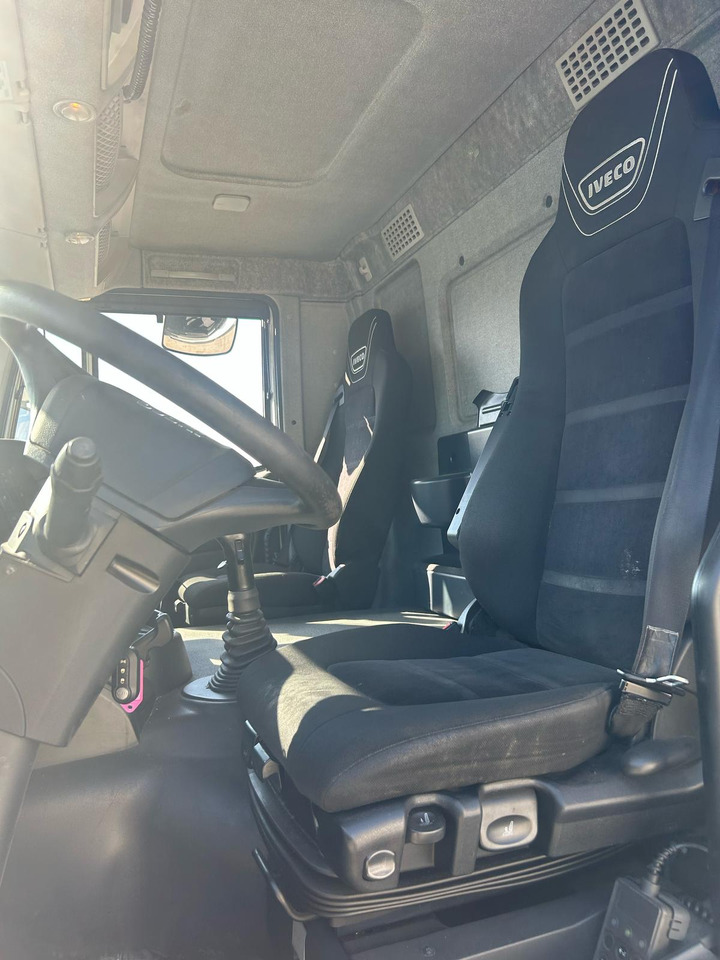Camión chasis IVECO STRALIS AD 260S31 XP: foto 18