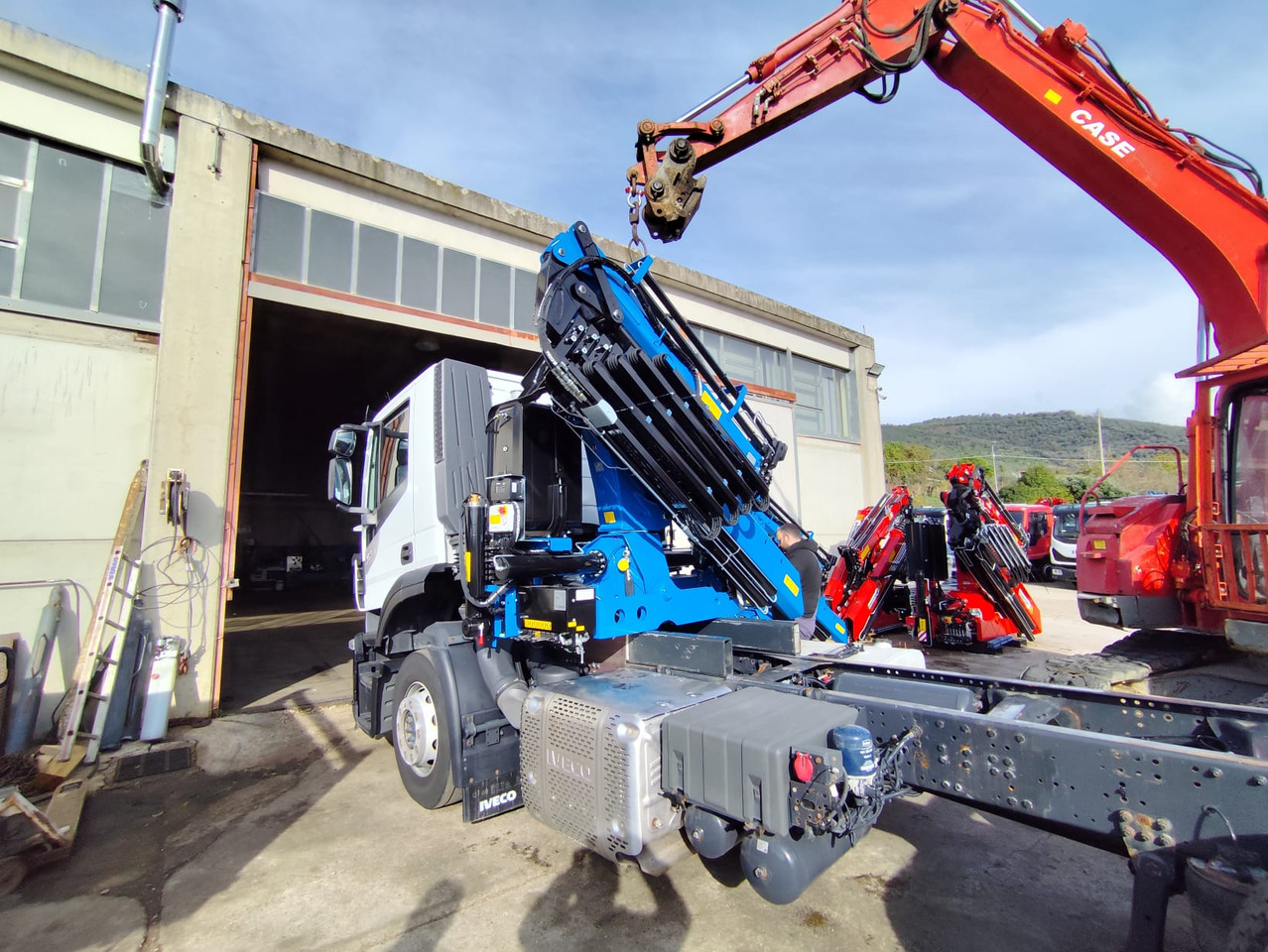 IVECO STRALIS AD 260S31 Y/P - Camión volquete, Camión grúa: foto 3 IVECO STRALIS AD 260S31 Y/P - Camión volquete, Camión grúa: foto 3