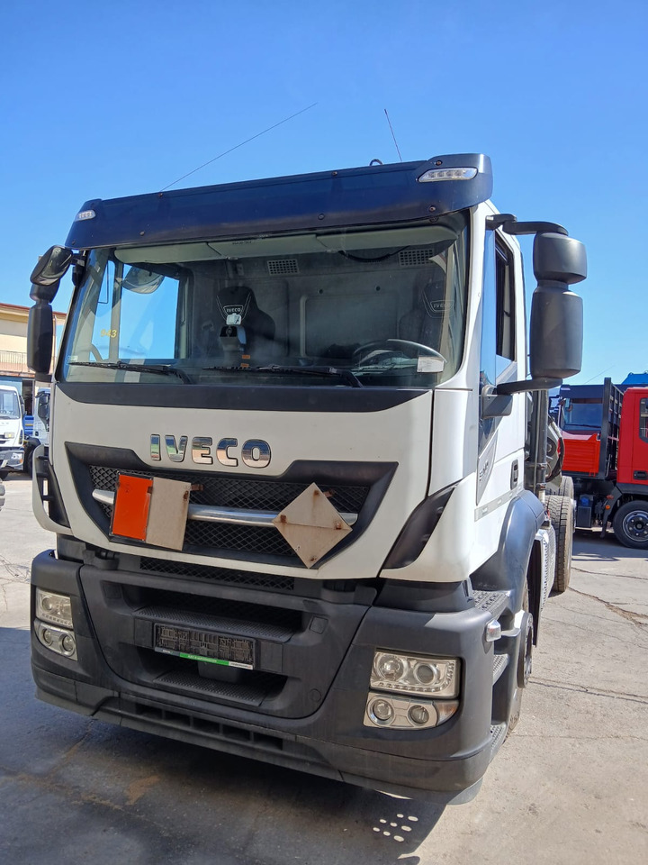 IVECO STRALIS AD 260S31 Y/P - Camión volquete, Camión grúa: foto 1 IVECO STRALIS AD 260S31 Y/P - Camión volquete, Camión grúa: foto 1