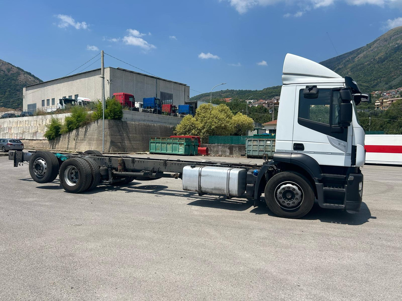 Camión chasis IVECO STRALIS AD 260S31 Y/P: foto 13