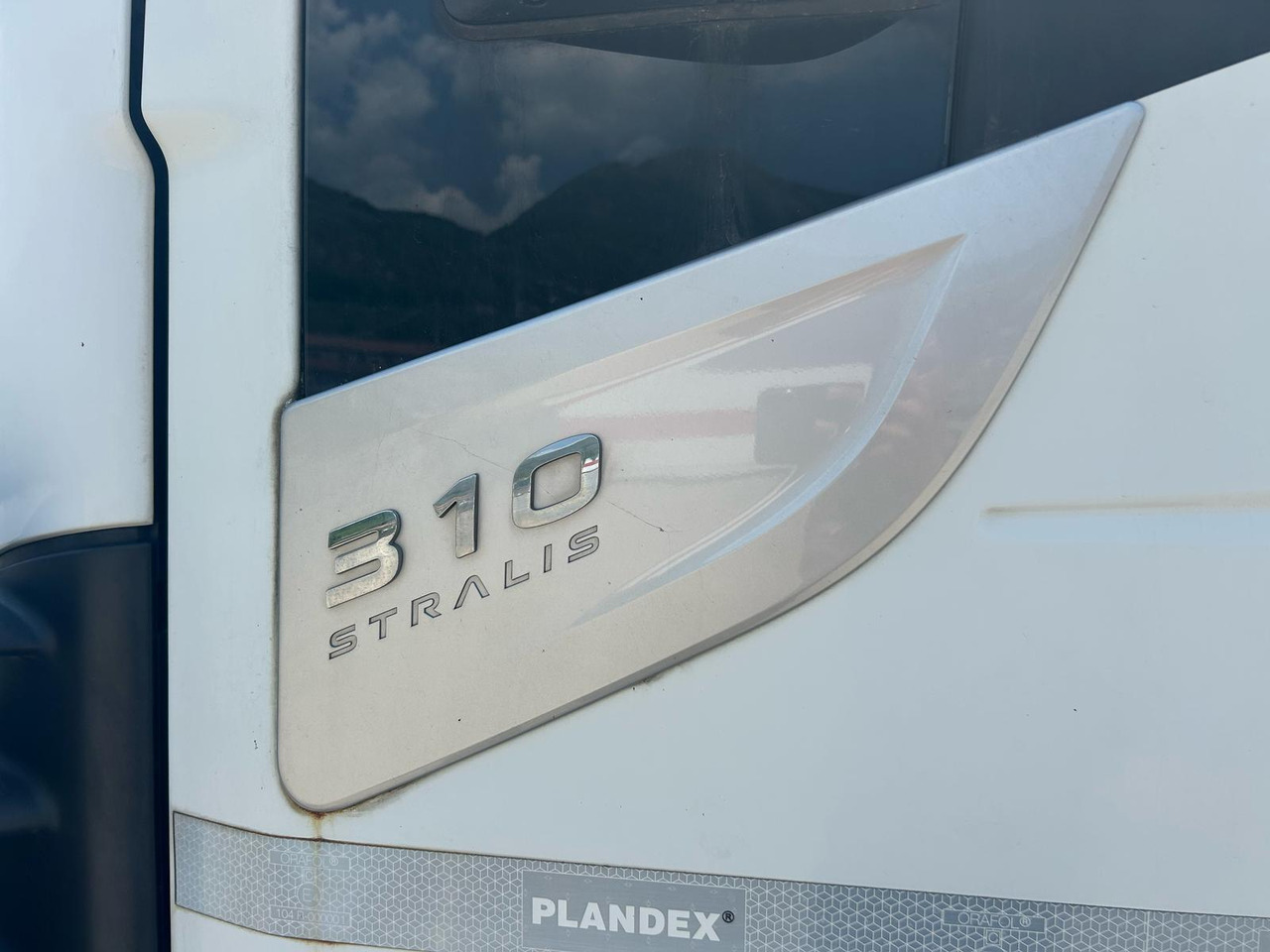Camión chasis IVECO STRALIS AD 260S31 Y/P: foto 21