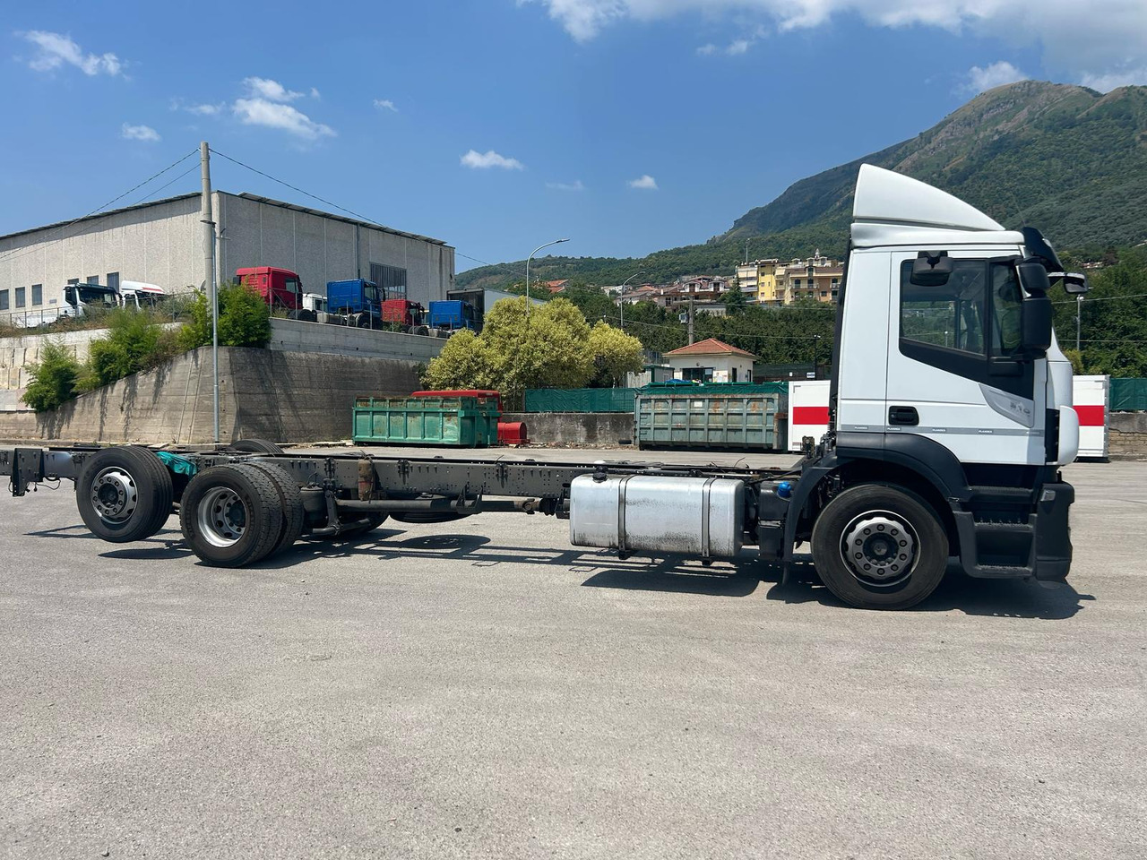 Camión chasis IVECO STRALIS AD 260S31 Y/P: foto 14
