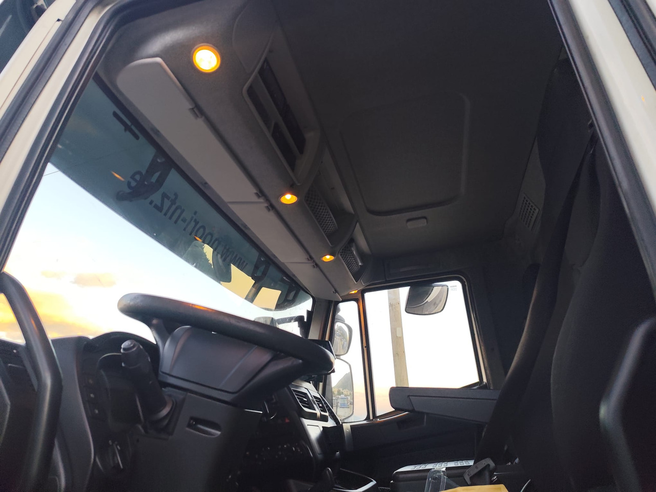 IVECO STRALIS AS 260S46 - Camión caja abierta: foto 5 IVECO STRALIS AS 260S46 - Camión caja abierta: foto 5