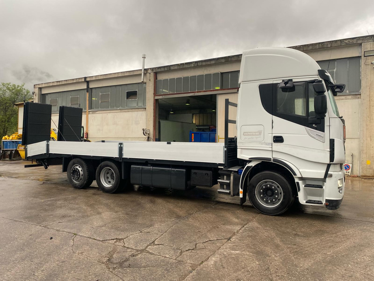 Camión caja abierta IVECO STRALIS AS 260S46: foto 29