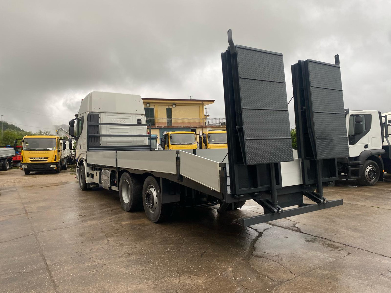Camión caja abierta IVECO STRALIS AS 260S46: foto 24