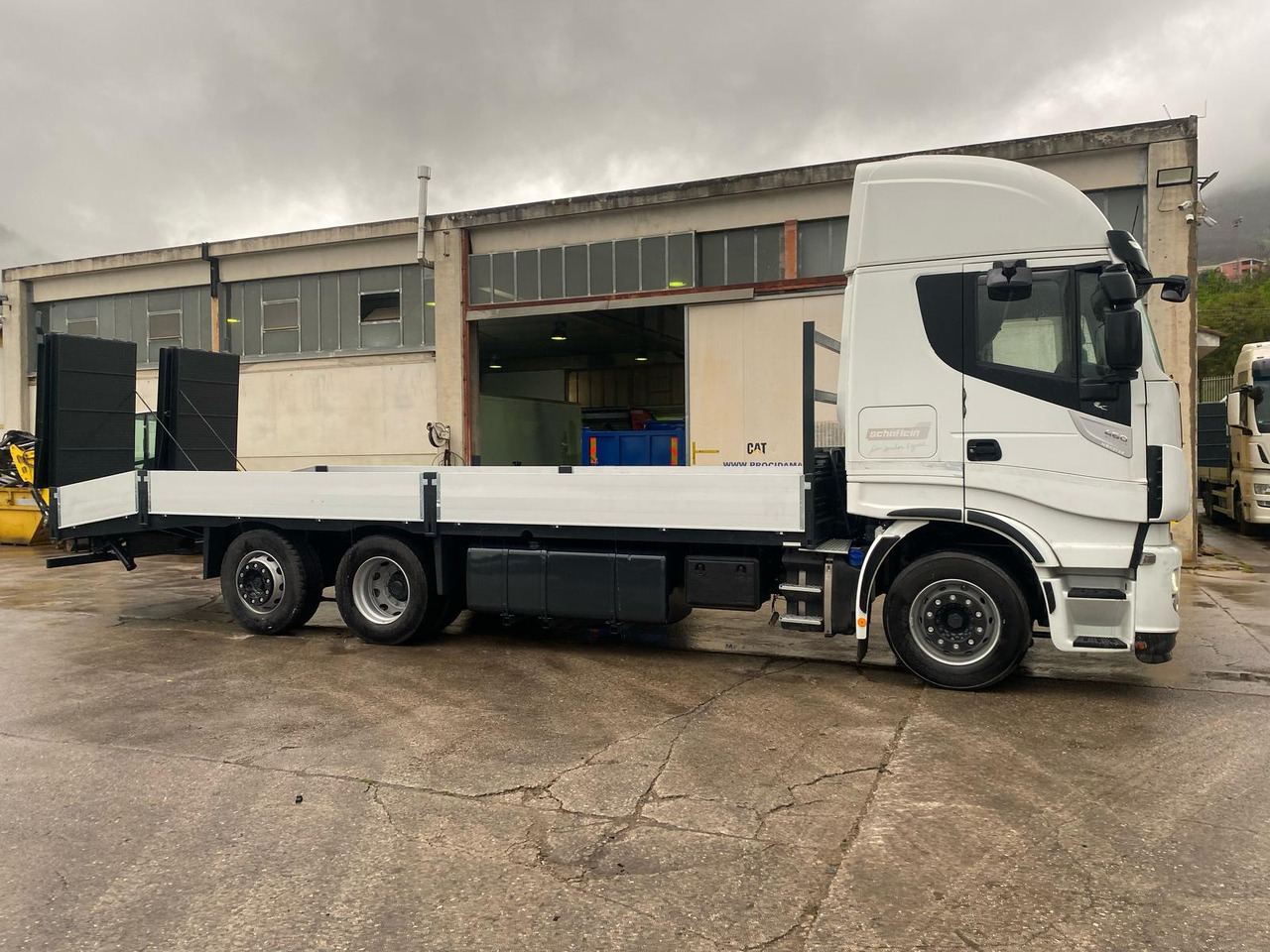 Camión caja abierta IVECO STRALIS AS 260S46: foto 25