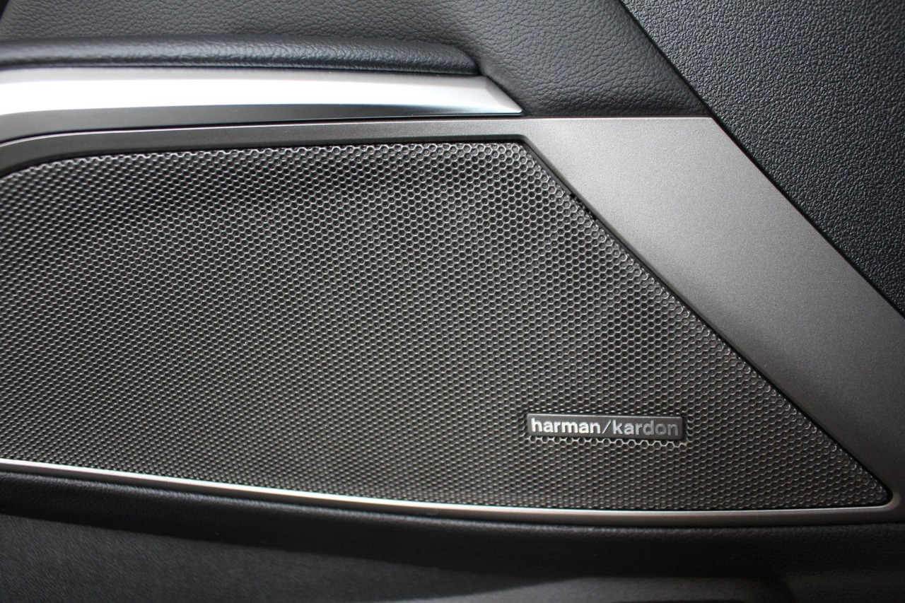 Coche familiar BMW 330 d Touring xDrive M Sport Panorama ACC HuD: foto 11