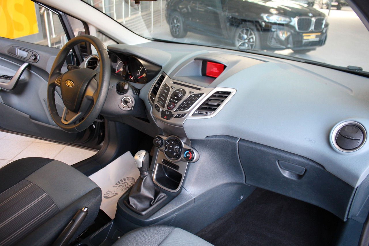 Coche Ford Fiesta Trend Klima + Frontscheibenheizung 5Türer: foto 12