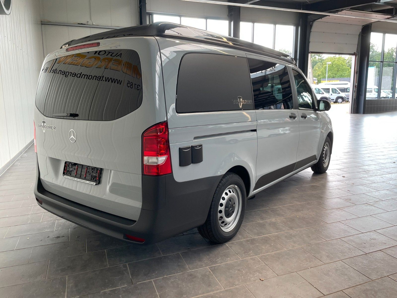 Mercedes-Benz Vito VanTourer Urban "Comfort" Camper Küche AHK - Cámper: foto 5 Mercedes-Benz Vito VanTourer Urban "Comfort" Camper Küche AHK - Cámper: foto 5