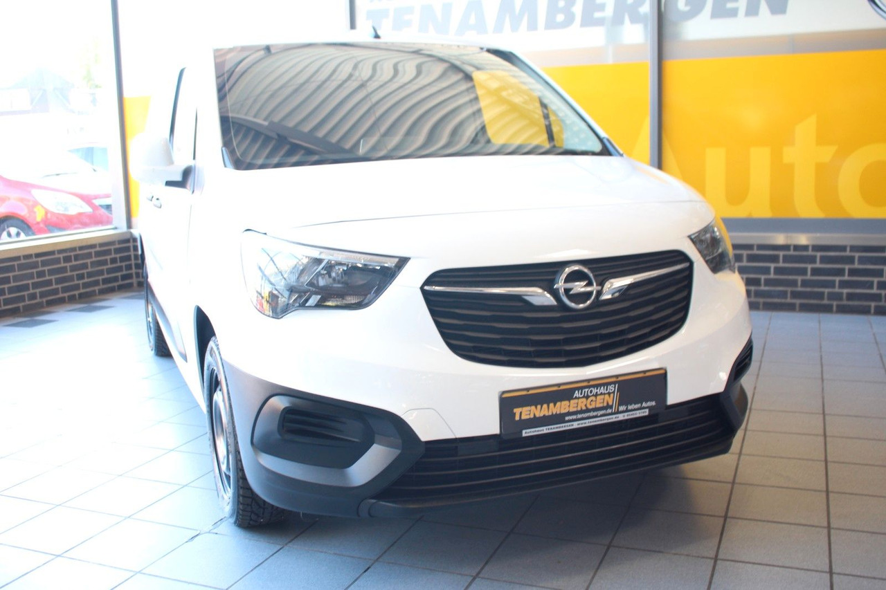 Opel Combo E Cargo Edition Klima PDC Bluetooth AHK - Furgoneta pequeña: foto 2 Opel Combo E Cargo Edition Klima PDC Bluetooth AHK - Furgoneta pequeña: foto 2