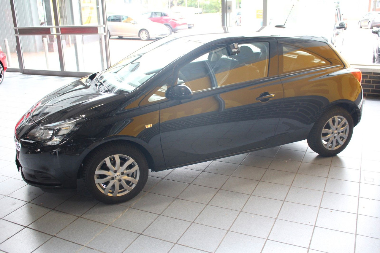 Opel Corsa E Selection Klima Bluetooth DAB - Hatchback: foto 4 Opel Corsa E Selection Klima Bluetooth DAB - Hatchback: foto 4
