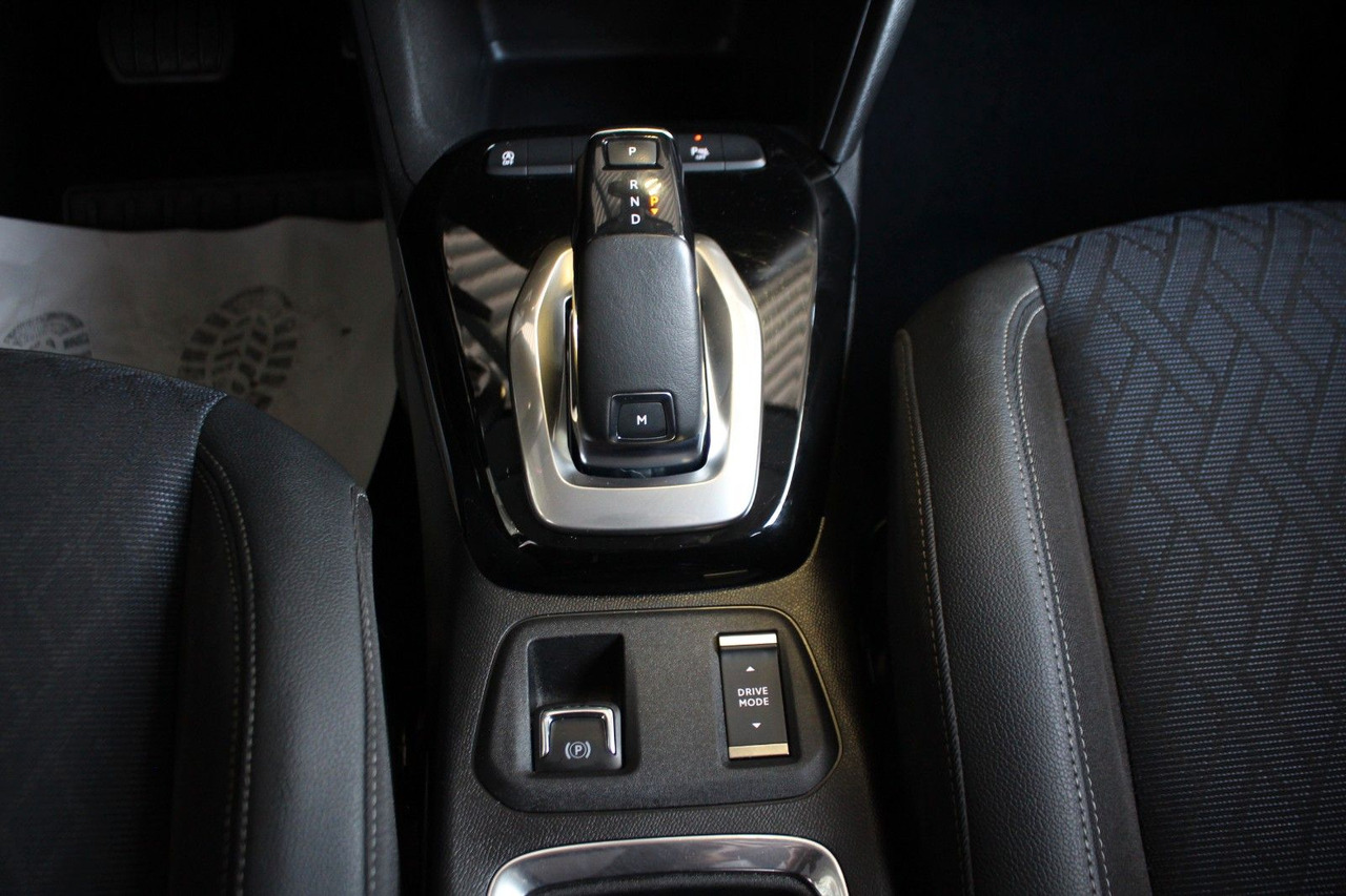 Coche Opel Corsa F Elegance AT-8 LED Sitzheizung PDC: foto 16