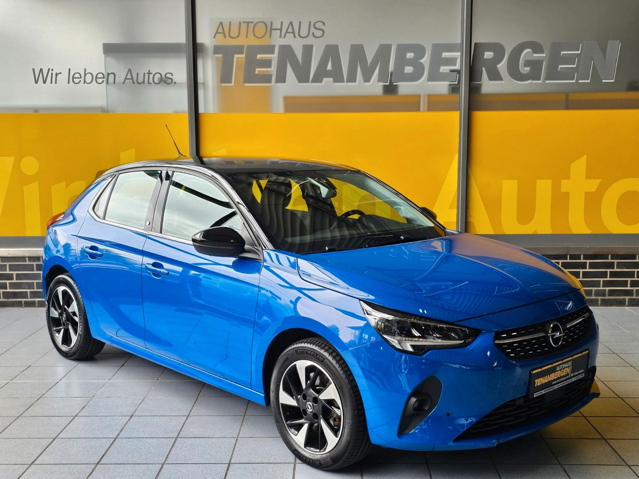 Opel Corsa F Elegance Sommer+Winterreifen +Wärmepumpe - Coche: foto 1 Opel Corsa F Elegance Sommer+Winterreifen +Wärmepumpe - Coche: foto 1