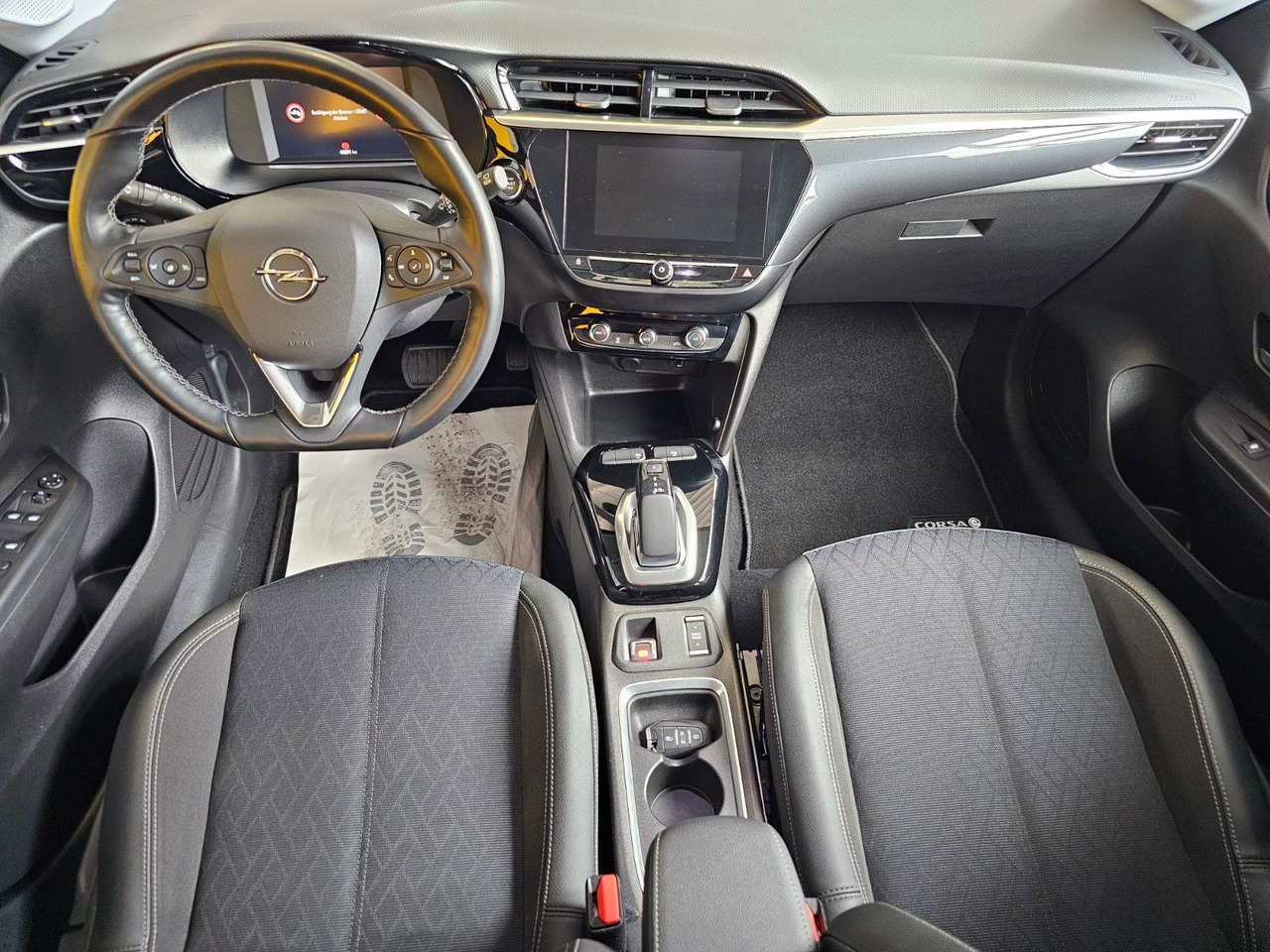 Coche Opel Corsa F Elegance Sommer+Winterreifen +Wärmepumpe: foto 7