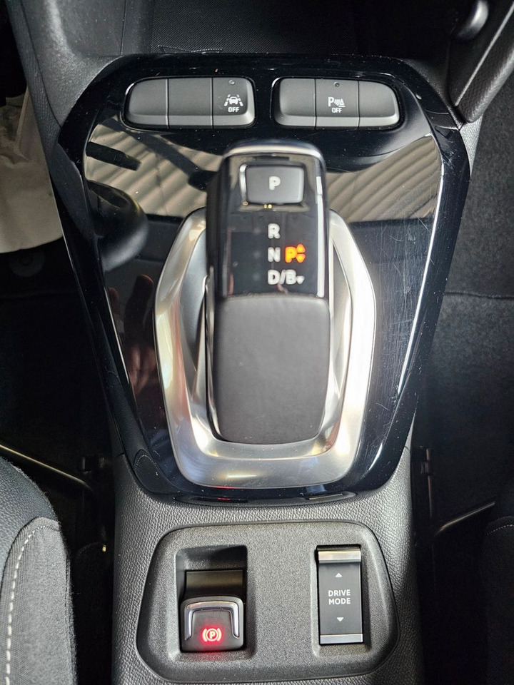 Coche Opel Corsa F Elegance Sommer+Winterreifen +Wärmepumpe: foto 9