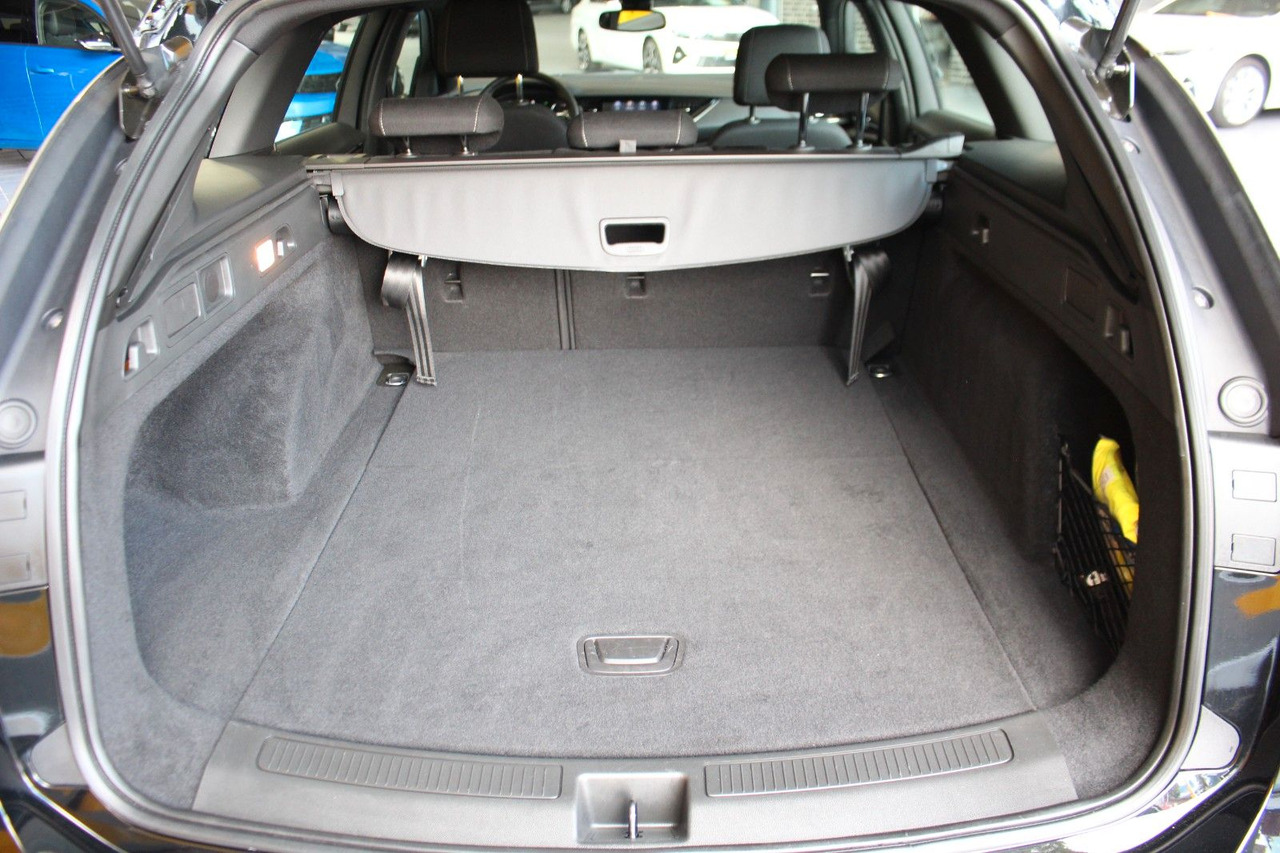 Coche Opel Insignia B ST AT-9 Elegance IntelliLux-LED AGR: foto 13