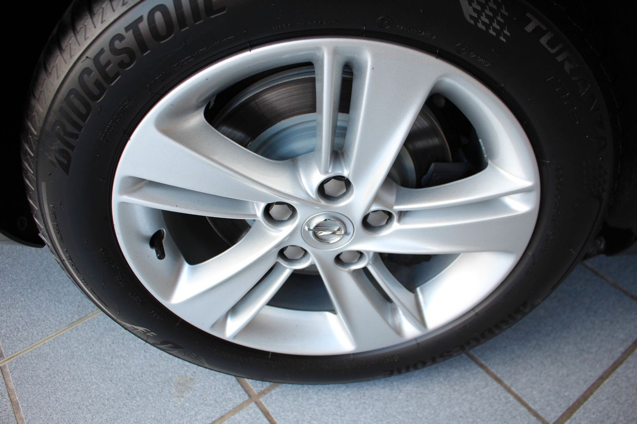 Coche Opel Insignia B ST AT-9 Elegance IntelliLux-LED AGR: foto 18