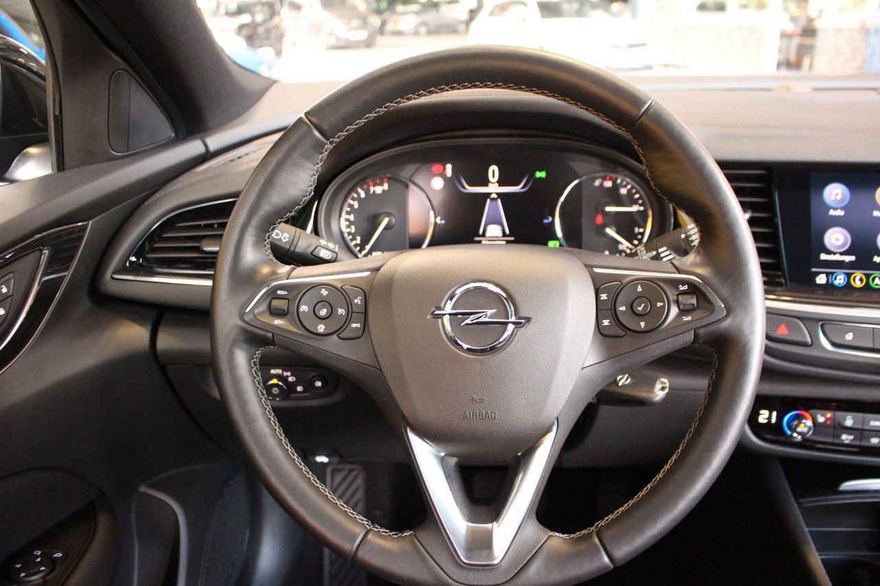 Coche Opel Insignia B ST AT-9 Elegance IntelliLux-LED AGR: foto 11