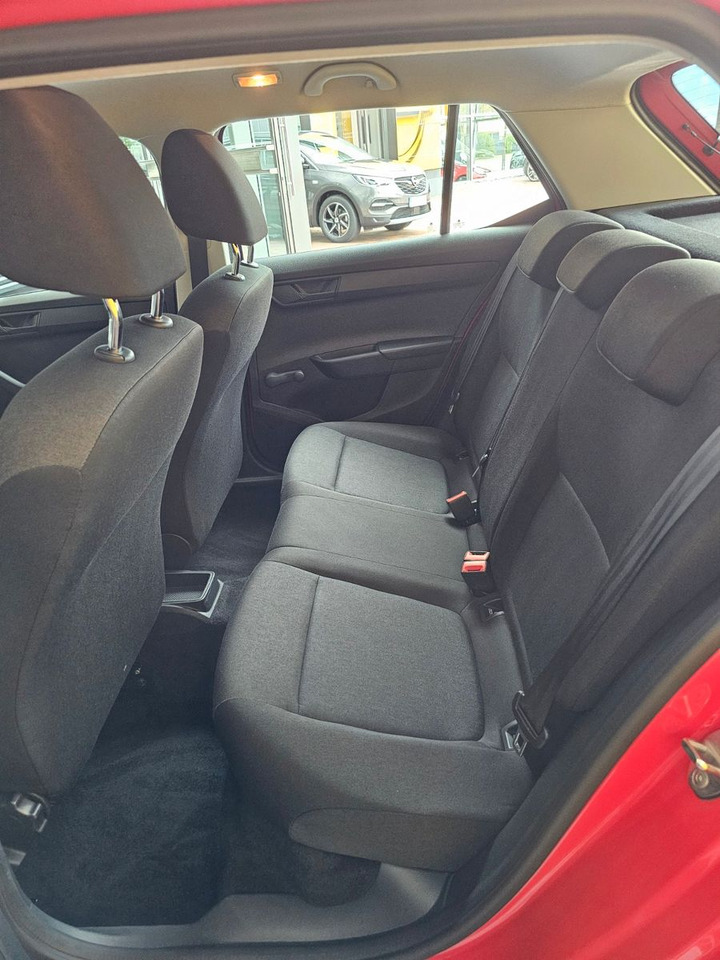 Skoda Fabia Cool Edition SHZ USB - Coche: foto 5 Skoda Fabia Cool Edition SHZ USB - Coche: foto 5