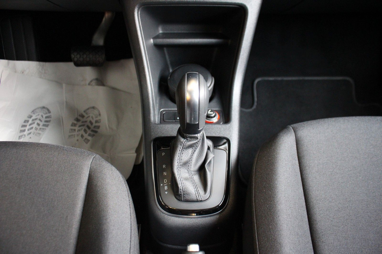 Coche Volkswagen up! e-up! Max Kamera Sitzheizung DAB+: foto 12