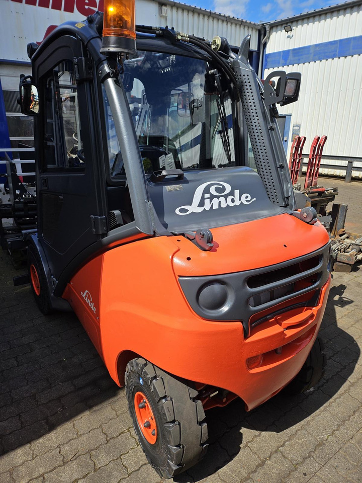 LINDE H30T - Carretilla elevadora de gas: foto 3 LINDE H30T - Carretilla elevadora de gas: foto 3