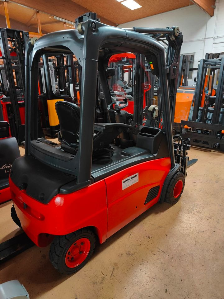 Linde E20PL - Carretilla elevadora eléctrica: foto 4 Linde E20PL - Carretilla elevadora eléctrica: foto 4