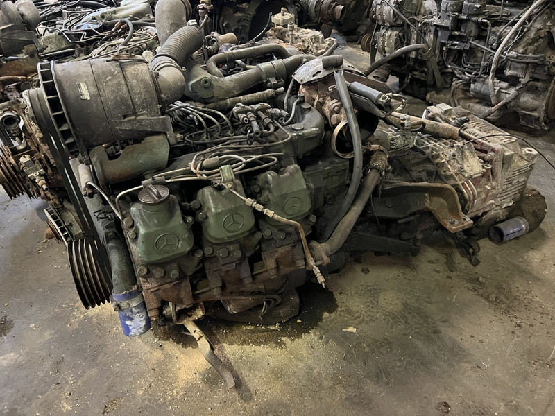 Mercedes-Benz O303 - Motor: foto 1 Mercedes-Benz O303 - Motor: foto 1