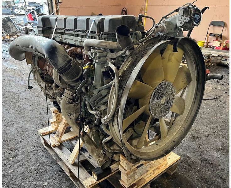 Volvo D11K450 K1 - Motor: foto 1 Volvo D11K450 K1 - Motor: foto 1