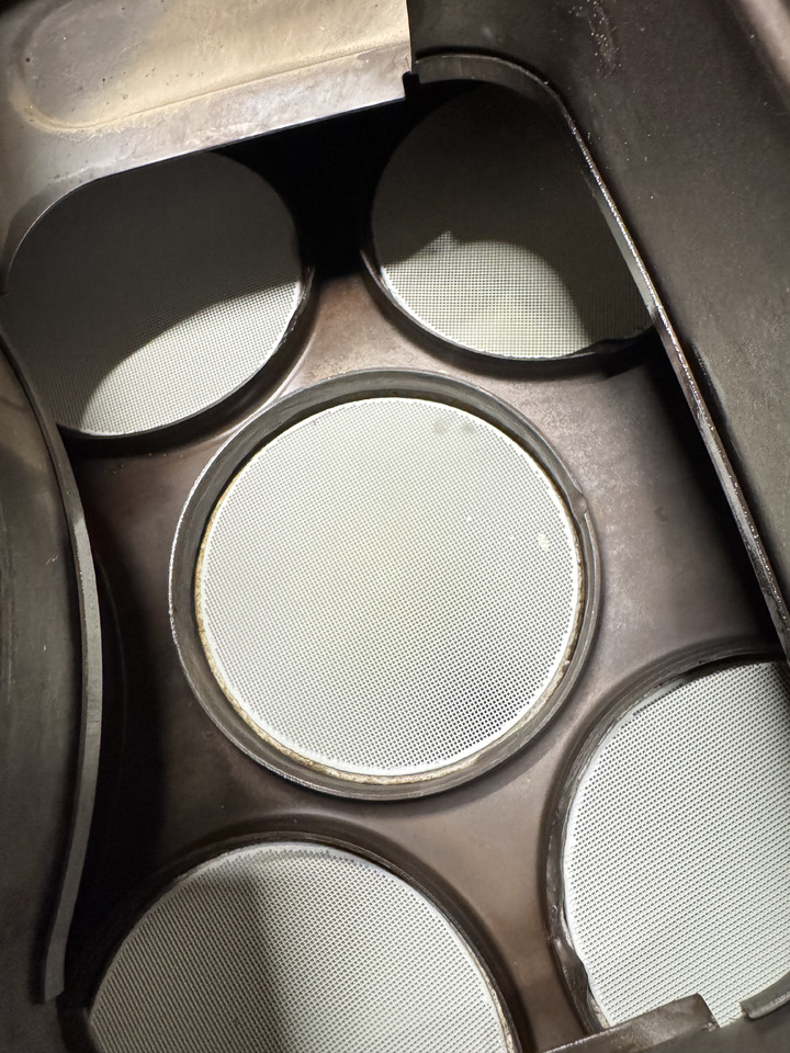 Catalyst DAF XF CF with new SCR DOC Tested, ready to install - Silenciador/ Sistema de escape para Camión: foto 4 Catalyst DAF XF CF with new SCR DOC Tested, ready to install - Silenciador/ Sistema de escape para Camión: foto 4