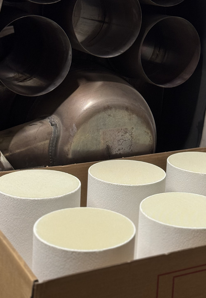 Catalyst DAF XF CF with new SCR DOC Tested, ready to install - Silenciador/ Sistema de escape para Camión: foto 2 Catalyst DAF XF CF with new SCR DOC Tested, ready to install - Silenciador/ Sistema de escape para Camión: foto 2