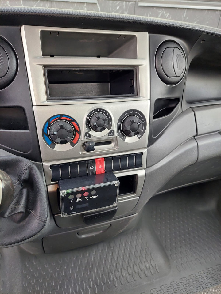 Leasing de Iveco 35C11 Iveco 35C11: foto 6