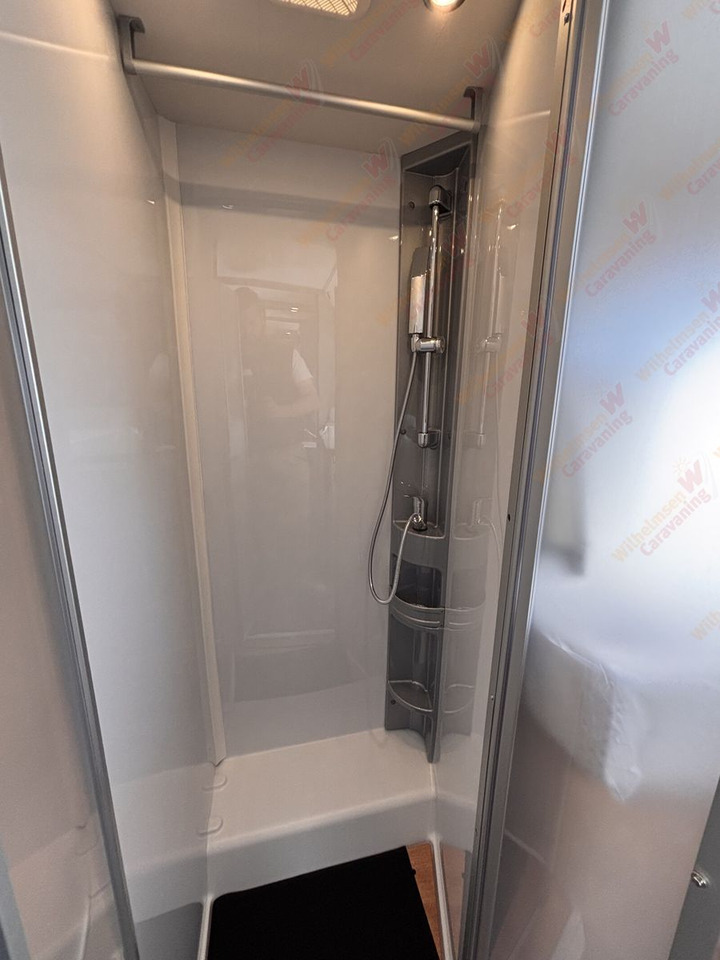 Autocaravana perfilada Dethleffs Just Camp Active T 7052 EBL: foto 16
