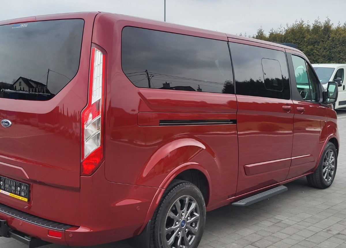 Ford Tourneo Custom Bezwypadkowy Serwisowany Automatik Tytanium X - Minibús, Furgoneta de pasajeros: foto 4 Ford Tourneo Custom Bezwypadkowy Serwisowany Automatik Tytanium X - Minibús, Furgoneta de pasajeros: foto 4