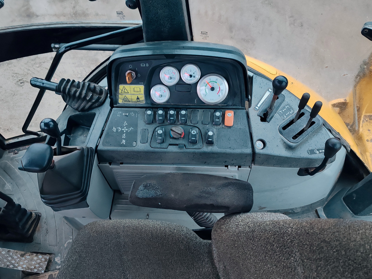 Retroexcavadora CATERPILLAR 428E: foto 17