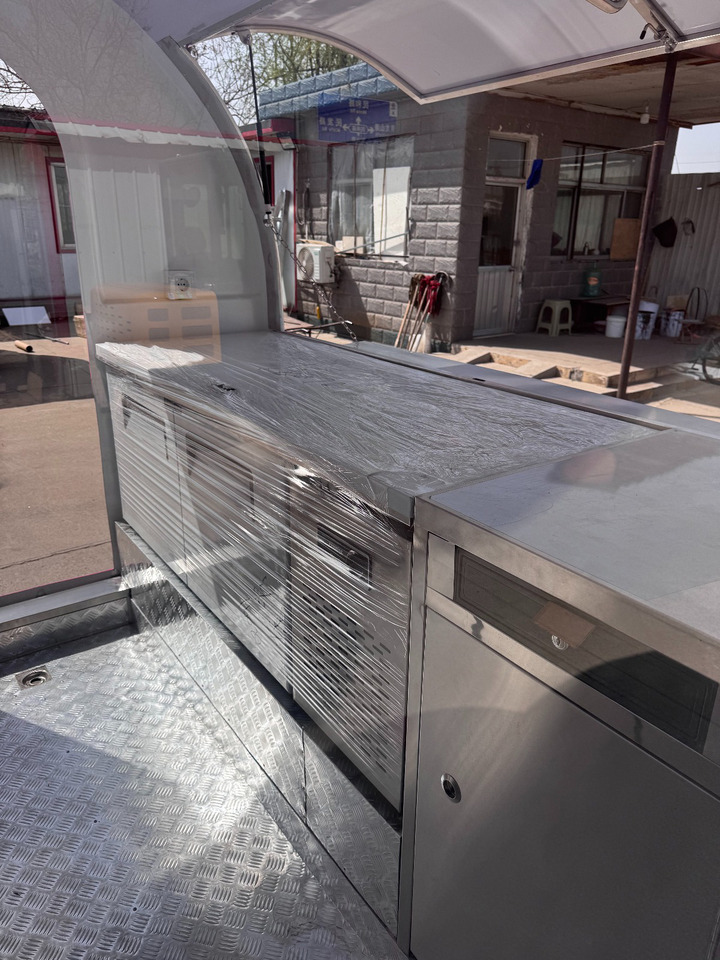 Remolque venta ambulante nuevo Deli Star Trailers EasyGo 230 Light - EU standards: foto 12