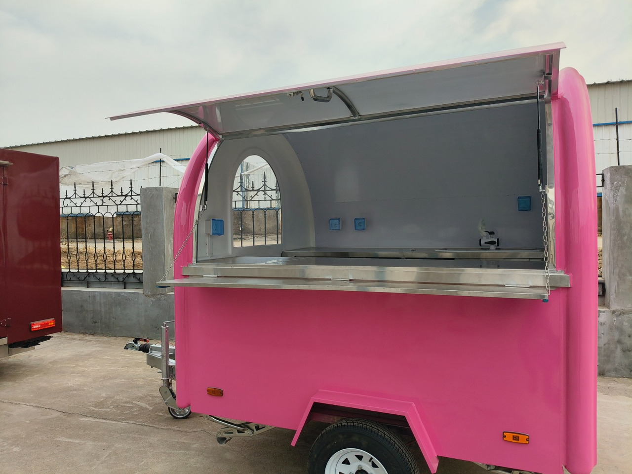 Remolque venta ambulante nuevo Deli Star Trailers EasyGo 230 Light - EU standards: foto 19