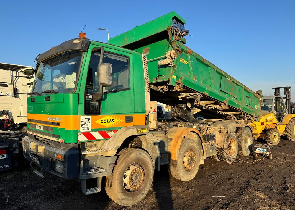 Iveco EuroTrakker - Camión volquete: foto 1 Iveco EuroTrakker - Camión volquete: foto 1