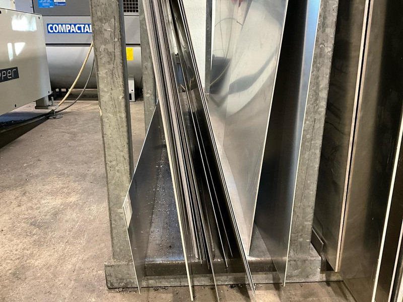 Onbekend - Máquina para metal: foto 5 Onbekend - Máquina para metal: foto 5