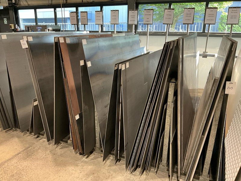 Onbekend - Máquina para metal: foto 1 Onbekend - Máquina para metal: foto 1