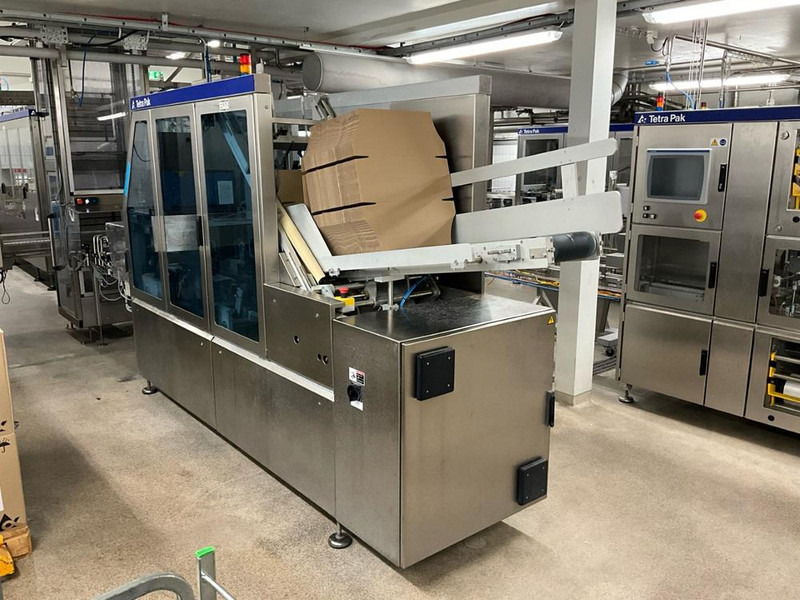 Tetra Pak Cardboard Packer - Maquinaria de embalaje: foto 4 Tetra Pak Cardboard Packer - Maquinaria de embalaje: foto 4
