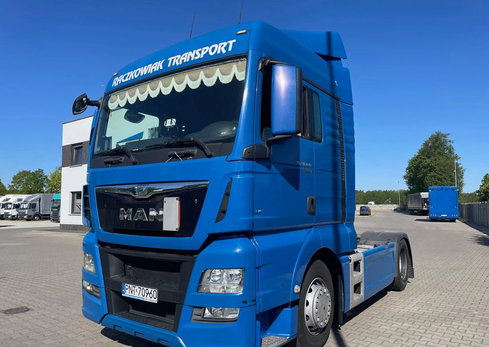 MAN TGX XLX18.440 - Cabeza tractora: foto 2 MAN TGX XLX18.440 - Cabeza tractora: foto 2