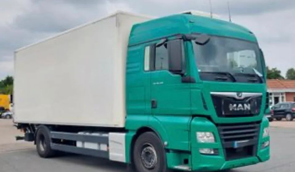MAN TGX 18.420/ KONTENER 7,2m - Camión caja cerrada: foto 2 MAN TGX 18.420/ KONTENER 7,2m - Camión caja cerrada: foto 2