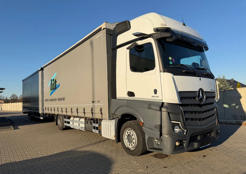 Mercedes-Benz ACTROS 1845 Zestaw przestrzenny przejazdowy120m3 - Camión lona: foto 4 Mercedes-Benz ACTROS 1845 Zestaw przestrzenny przejazdowy120m3 - Camión lona: foto 4