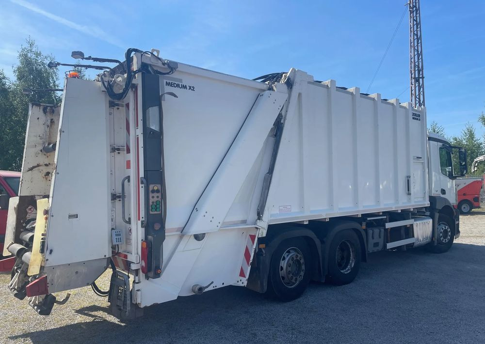 Mercedes-Benz ANTOS 2533, EURO6/ ŚMECIARKA/ ZOLLER/ DELTA - Camión de basura: foto 4 Mercedes-Benz ANTOS 2533, EURO6/ ŚMECIARKA/ ZOLLER/ DELTA - Camión de basura: foto 4