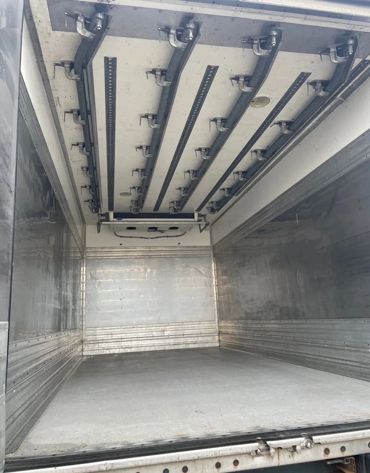 Camión frigorífico Mercedes-Benz ATEGO 1227 CHŁODNIA HAKOWA / HAKÓWKA: foto 8