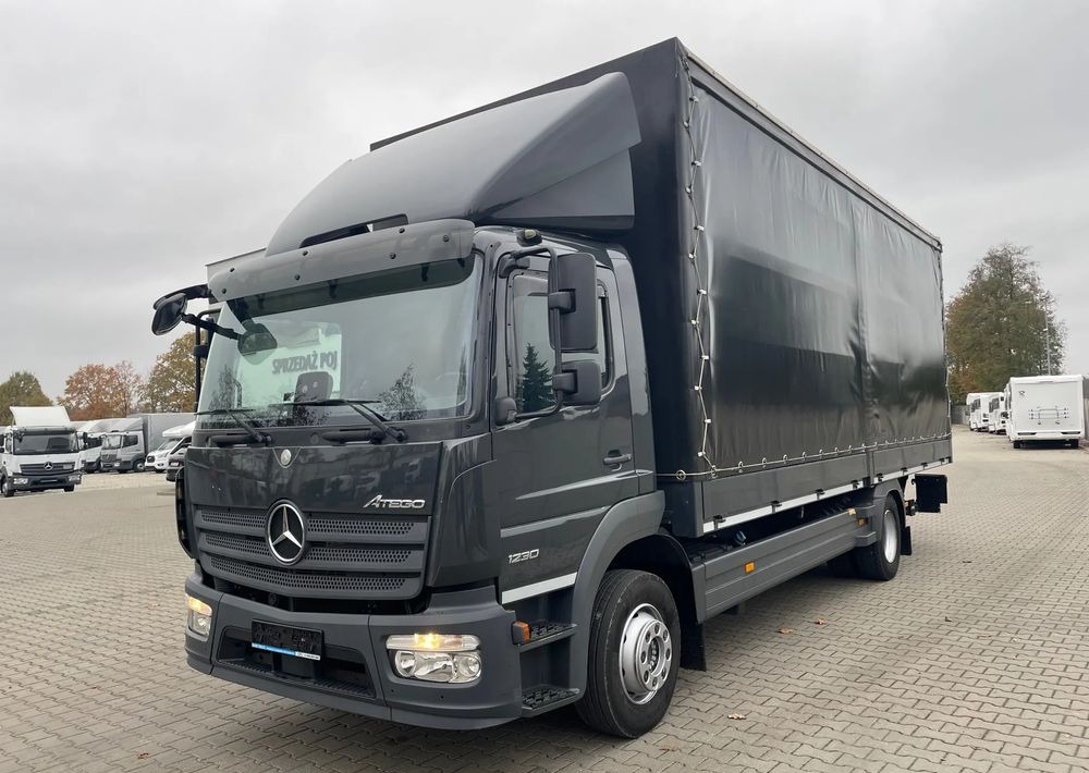 Mercedes-Benz ATEGO 1230 - Camión lona: foto 3 Mercedes-Benz ATEGO 1230 - Camión lona: foto 3