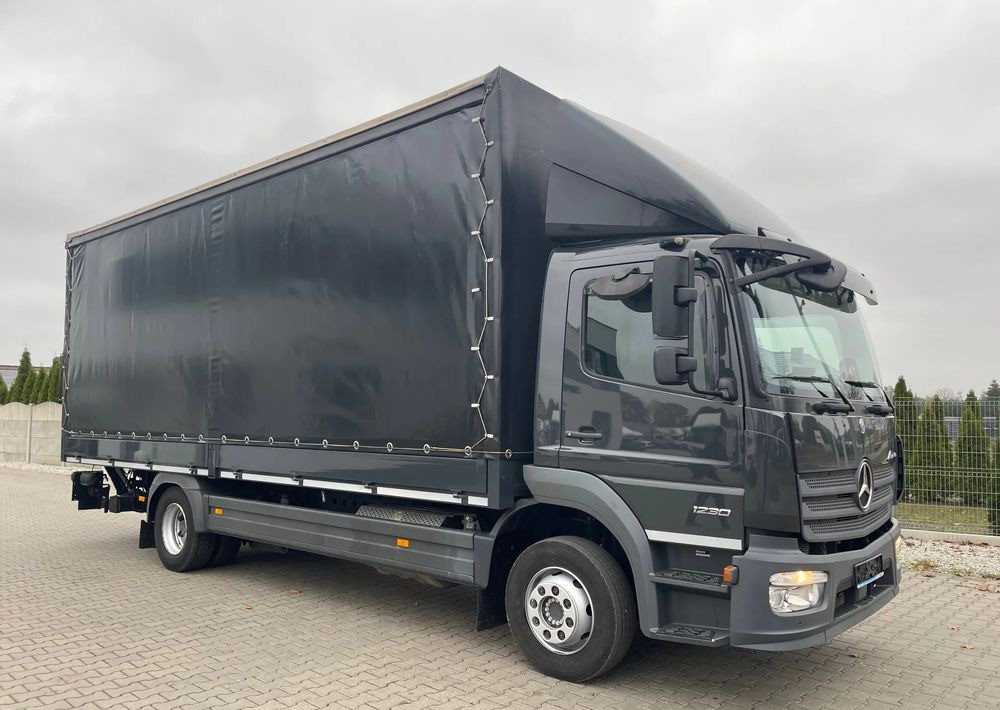 Mercedes-Benz ATEGO 1230 - Camión lona: foto 1 Mercedes-Benz ATEGO 1230 - Camión lona: foto 1