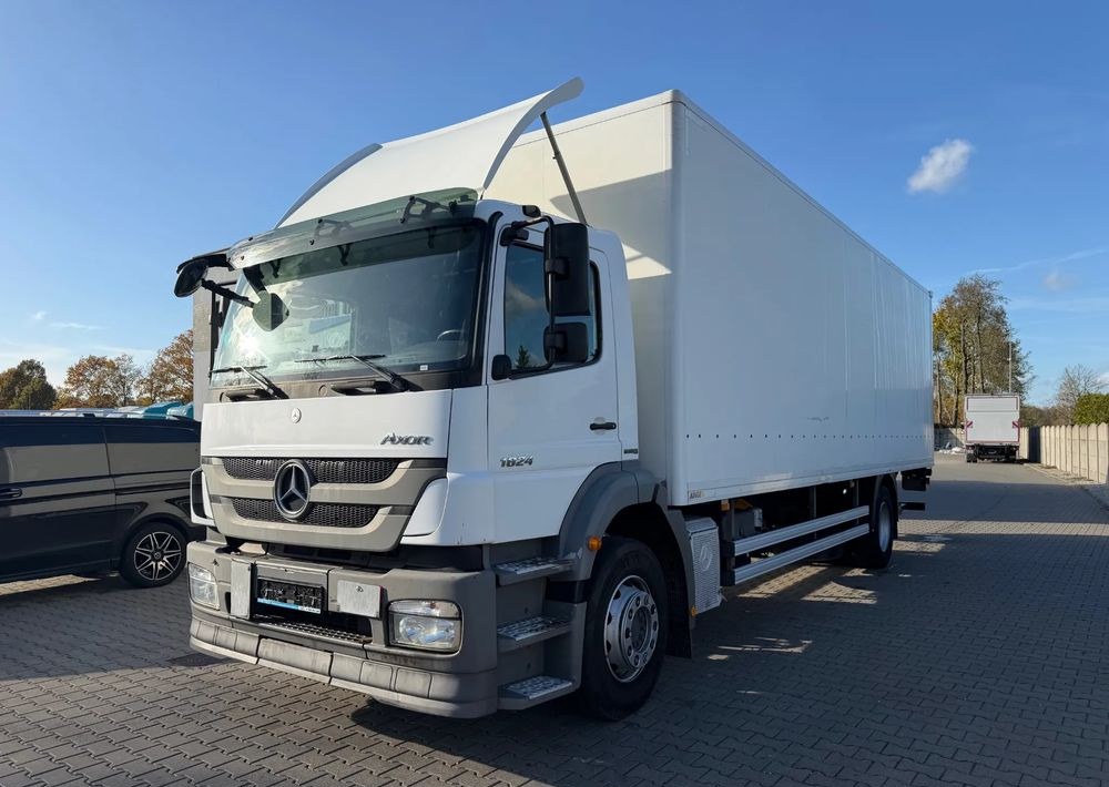 Mercedes-Benz AXOR 1824,  EURO 5,KLIMA, KONTENER 8,5 m! - Camión caja cerrada: foto 1 Mercedes-Benz AXOR 1824,  EURO 5,KLIMA, KONTENER 8,5 m! - Camión caja cerrada: foto 1